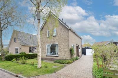 Woning Pastoor van Haasterstraat 4 Ursem (Gem. Koggenland)