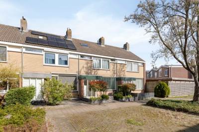 Woning Wega 8 Puttershoek
