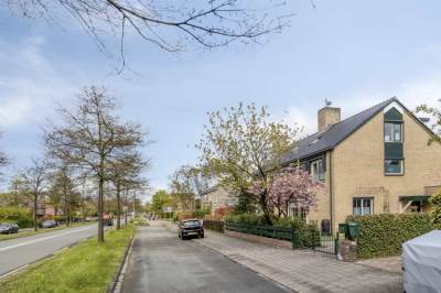 Woning Minister van Houtenlaan 21 Velsen-Zuid
