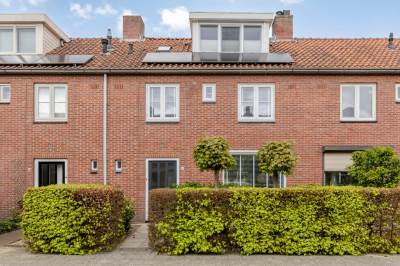 Woning van Brechtstraat 12 Breda