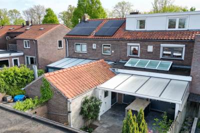 Woning Prof. Titus Brandsmastraat 70 Best