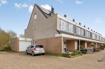 Woning Robert Stolzhof 203 Hoorn (NH)