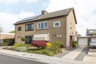Woning Bachlaan 12 Nuth