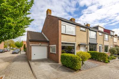 Woning Graaf Adolfstraat 26 Hardinxveld-Giessendam