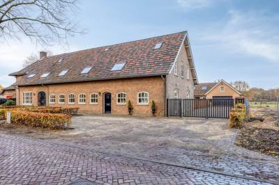 Woning Monseigneur van den Hurklaan 12A Heesch