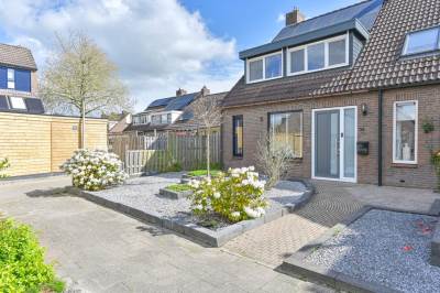 Woning van Leeuwenhoekstraat 38 Hoogeveen