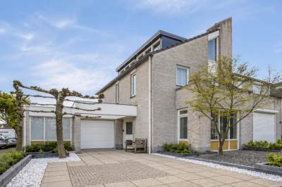 Woning Lupineberg 1 Roosendaal