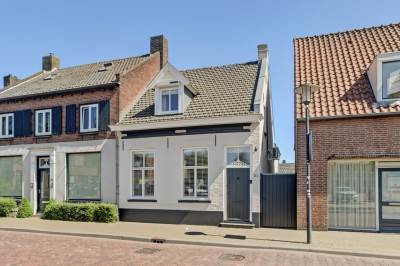 Woning Raadhuisstraat 31 Alphen (NB)