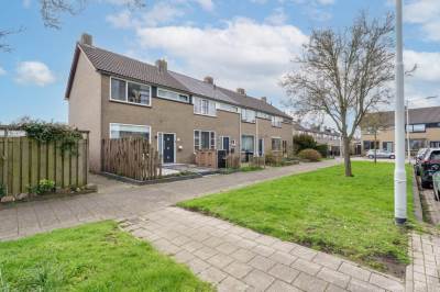 Woning Isaäc da Costastraat 8 Hellevoetsluis