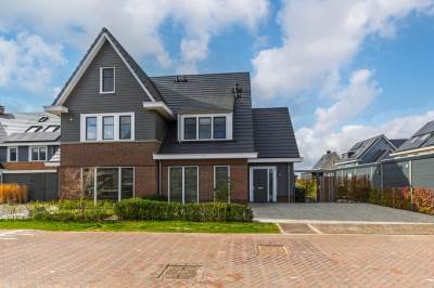Woning Elsenburglaan 2 Weesp