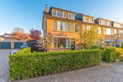 Woning Prins Willem-Alexanderplantsoen 25 Maartensdijk