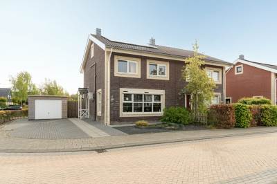 Woning Theo van Doesburgstraat 48 Drachten