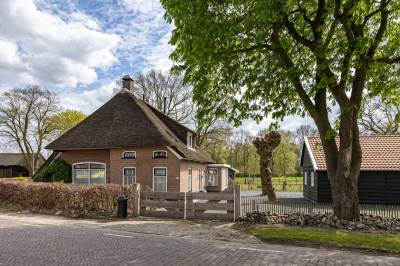 Woning Emmerhoutstraat 157 Emmen