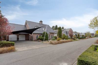 Woning Henk van den Broeklaan 13 Eindhoven