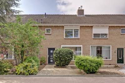 Woning Commanderijstraat 8 Schelluinen