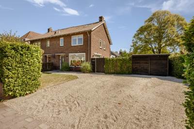 Woning Karel Doormanlaan 8 Huizen