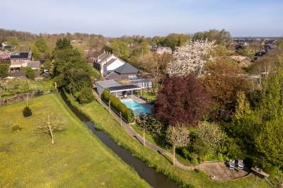 Woning Uiterdijk 4 Zoelen