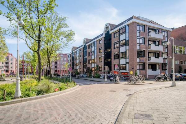 Woning Iepenplein 48 Amsterdam
