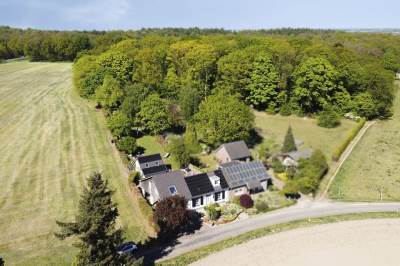 Woning Den Aam 4 Lengel