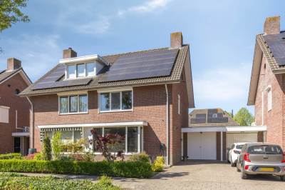Woning Leeuwenborchweide 11 Helmond