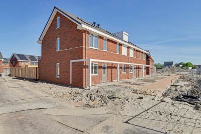 Woning Uiterdijk 17 Strijen
