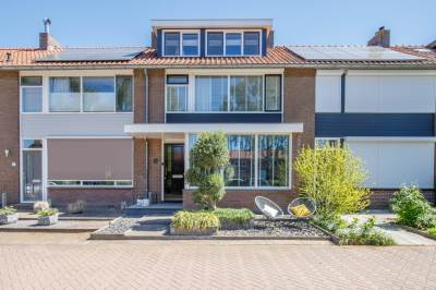 Woning Wethouder Van den Bergplein 14 Bergambacht