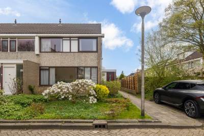 Woning Douwe Kalmaleane 63 Leeuwarden