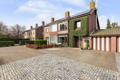 Woning Veerweg 10 Numansdorp