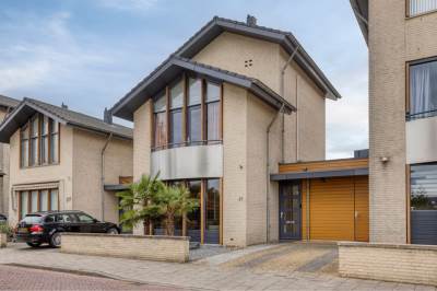 Woning Hertog Karellaan 69 Zaltbommel