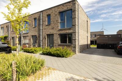 Woning Elizabeth Anscombestraat 23 Almere