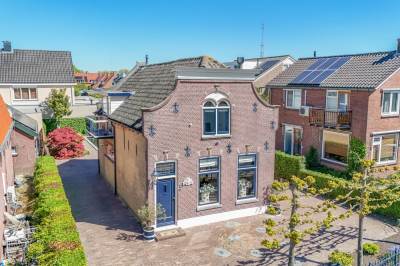 Woning Burgemeester van der Willigenstraat 22 Lekkerkerk