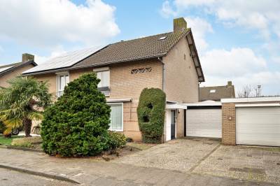 Woning Dr. Abraham Kuyperlaan 8 Veghel