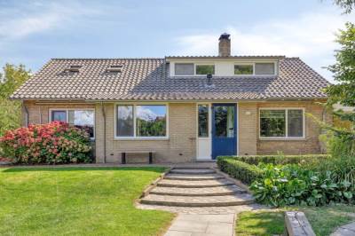 Woning Julianastraat 1 Hoek