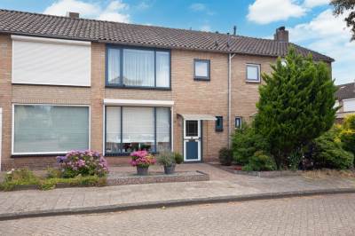 Woning Vuurdoornhof 4 Waalwijk