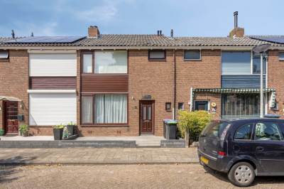 Woning Fresiastraat 33 Spijkenisse