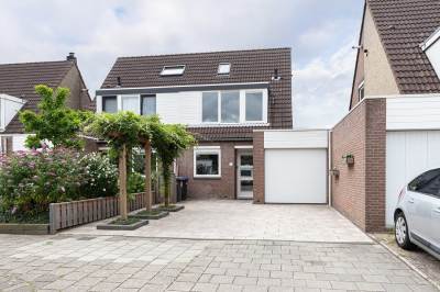 Woning Lijsterbeshof 10 Papendrecht