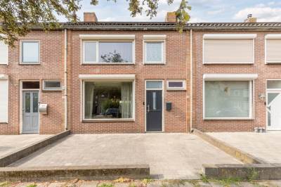 Woning Dr Ensinkstraat 16 Halsteren