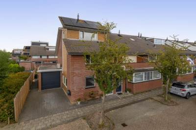 Woning Vicky Baumstraat 1 Spijkenisse