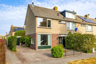 Woning Jhr. van Sypesteynlaan 38 Loosdrecht