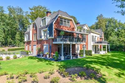 Woning Rijksweg-West 10G Laren (NH)