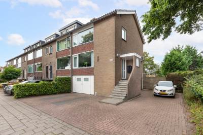 Woning Dennenlaan 181 Zwanenburg