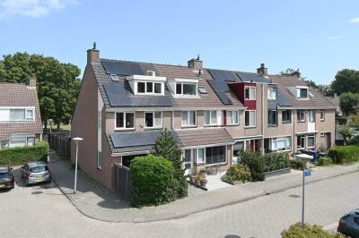 Woning Schapenmeent 157 Almere