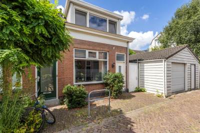 Woning Adriaan van Altenastraat 5 Dordrecht