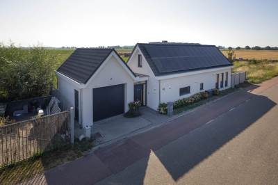 Woning Driehoefijzersstraat 61 Zevenbergschen Hoek (Gem. Moerdijk)