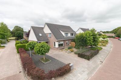 Woning Esdoornstraat 8 Noordhorn