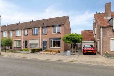 Woning Jan van Eyckstraat 12 Axel