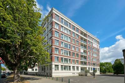 Woning Burgemeester De Monchyplein 228 Den Haag