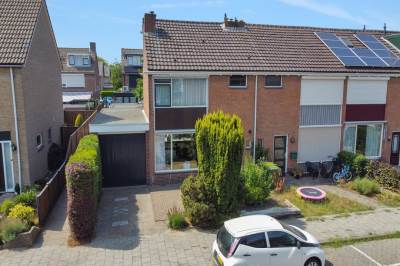 Woning Bloys van Treslongstraat 16 Oud-Beijerland