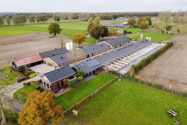 Agrarisch bedrijf Brinkerweg 11 Kootwijkerbroek