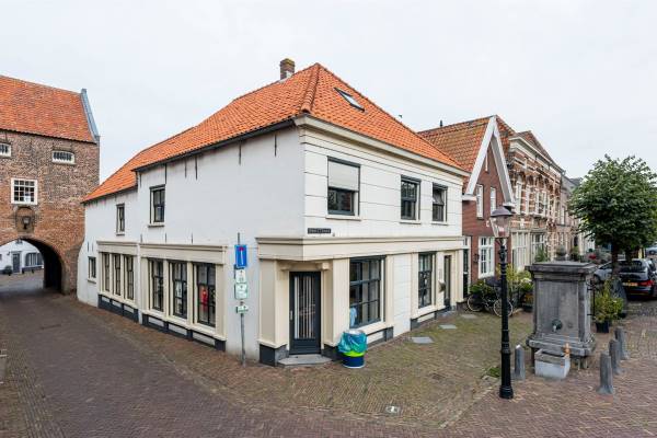 Kantoorruimte Hoogstraat 1 Woudrichem